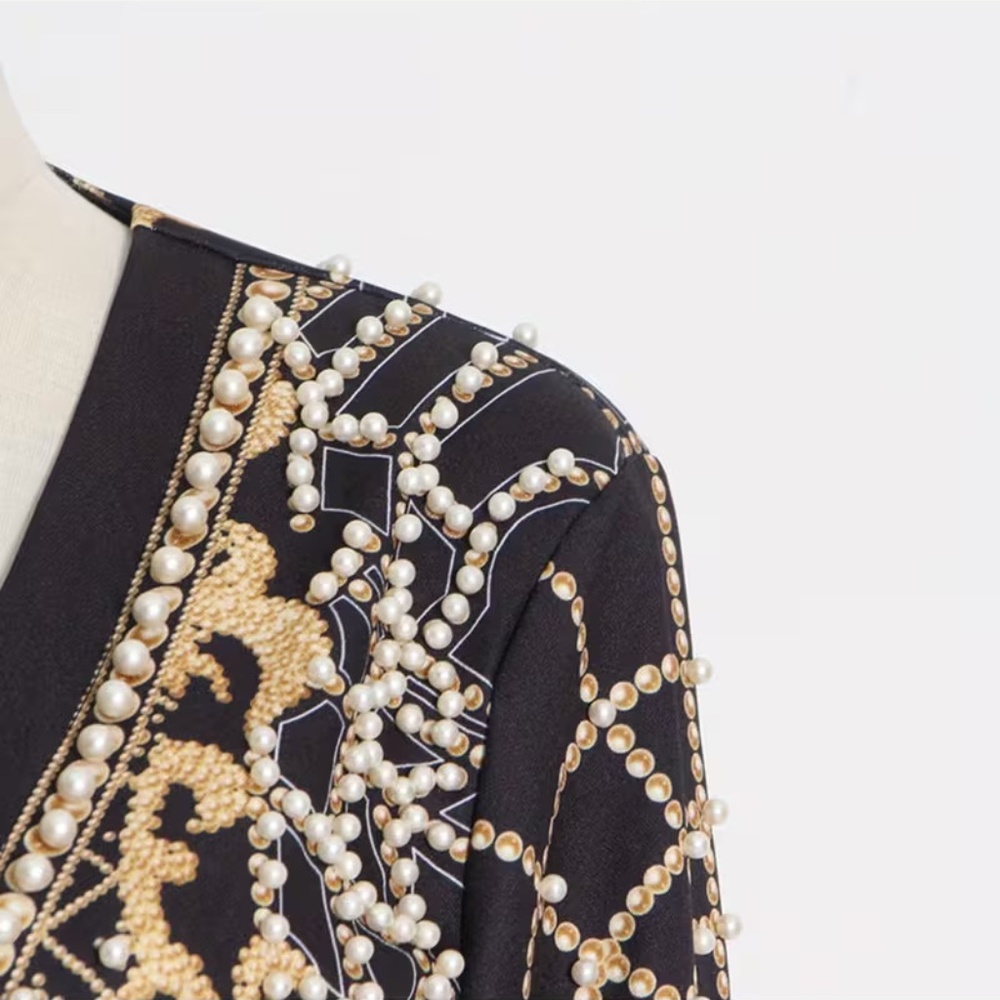 Elegant Black Blazer with Gold and Pearl Details Size M/L - Picture 6 of 7